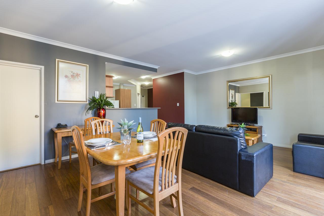 Mont Clare Boutique Apartments Perth Extérieur photo